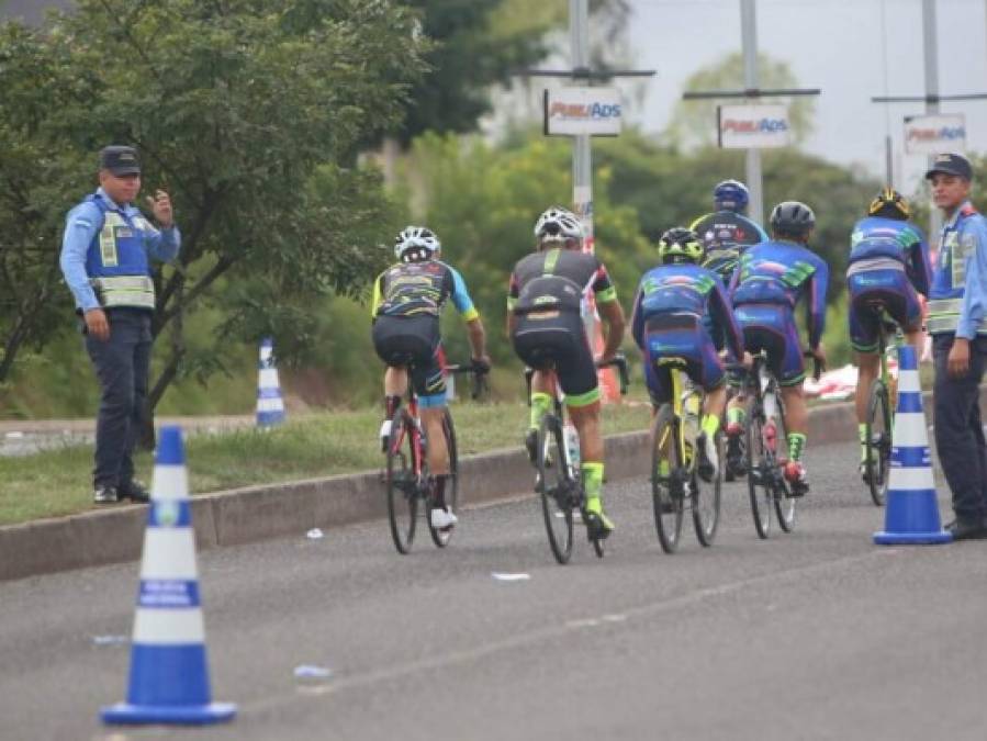 FOTOS: Así transcurre la Séptima Vuelta Ciclística de EL HERALDO