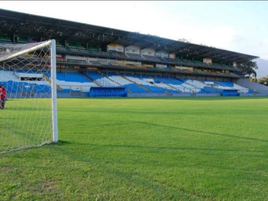 El preocupante estado de las canchas hondureñas