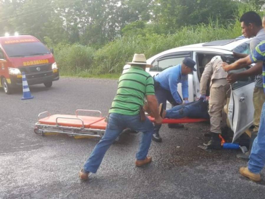 Las lamentables escenas tras accidente en carretera de Yoro