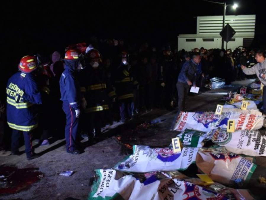 Fotos: Instantes desgarradores tras muerte de 18 guatemaltecos arrollados por un tráiler