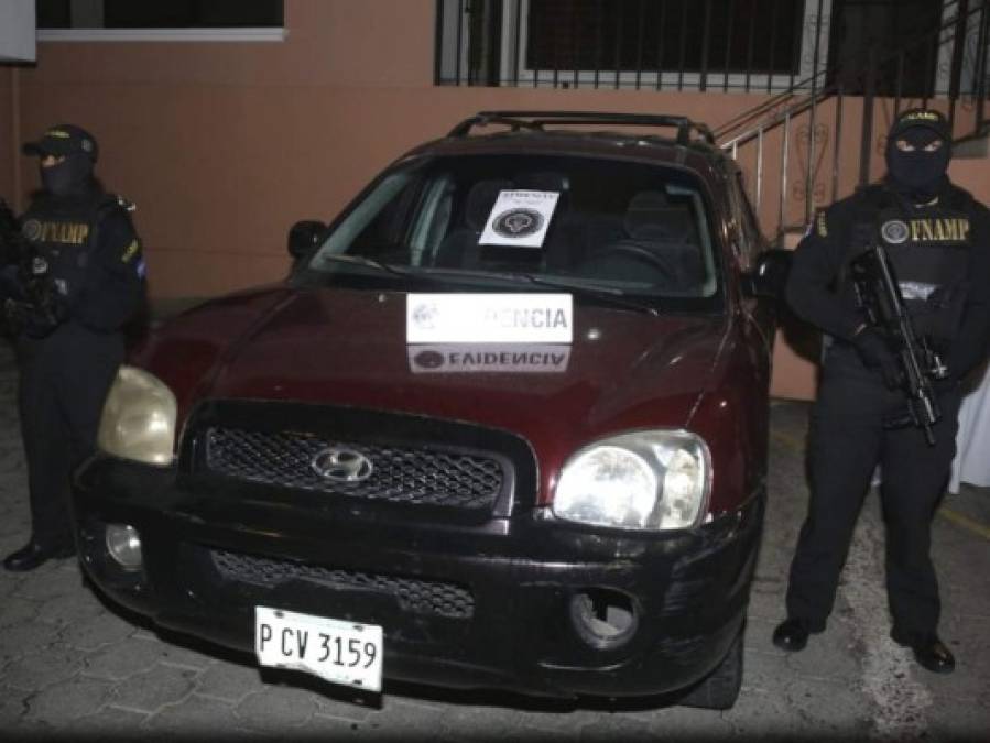 Dinero, droga y listado de víctimas hallan a mujeres de la Mara Salvatrucha