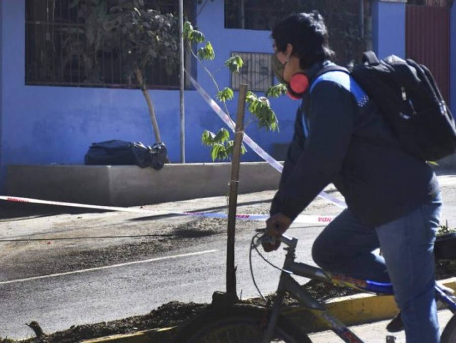 Cuerpos esperan varios días para ser enterrados en Bolivia (FOTOS)