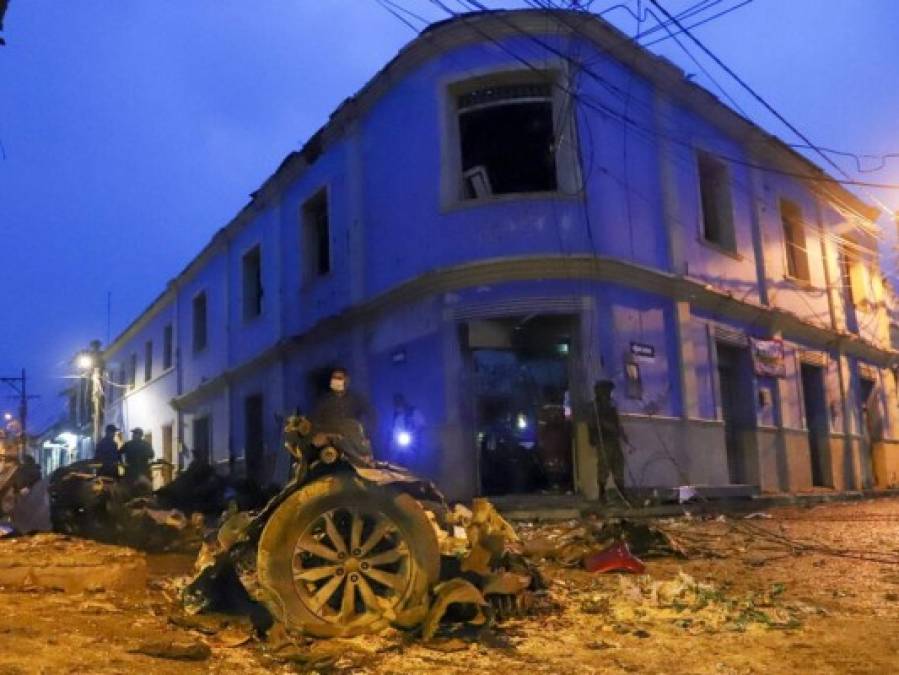 Las impactantes imágenes del atentado con coche bomba en Colombia (FOTOS)