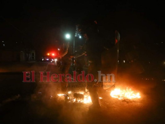 Desorden en la capital de Honduras por tomas convocadas por la oposición