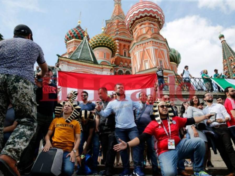 Así se disfruta la fiebre del Mundial en el Estadio Krestovski para el Rusia vs Egipto