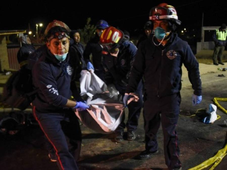 Fotos: Instantes desgarradores tras muerte de 18 guatemaltecos arrollados por un tráiler