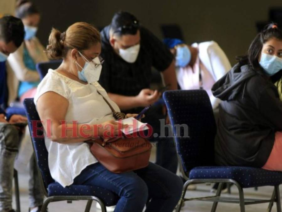 Hondureños no usan mascarilla; triajes y hospitales continúan llenos (Fotos)