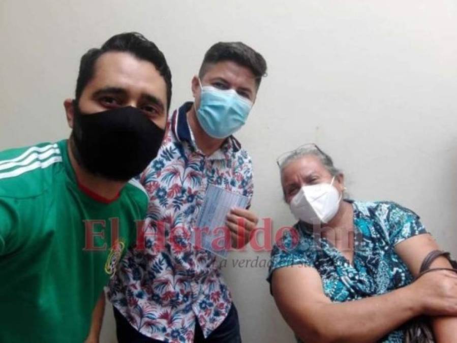 Periodistas y empleados de EL HERALDO reciben vacuna contra el covid-19