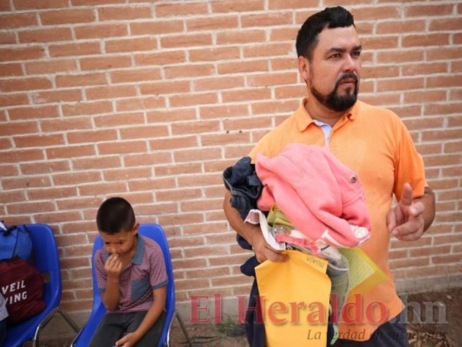 Hondureños migrantes: En los brazos cargan a sus hijos...y en el alma, dolor y resignación; imágenes que conmueven