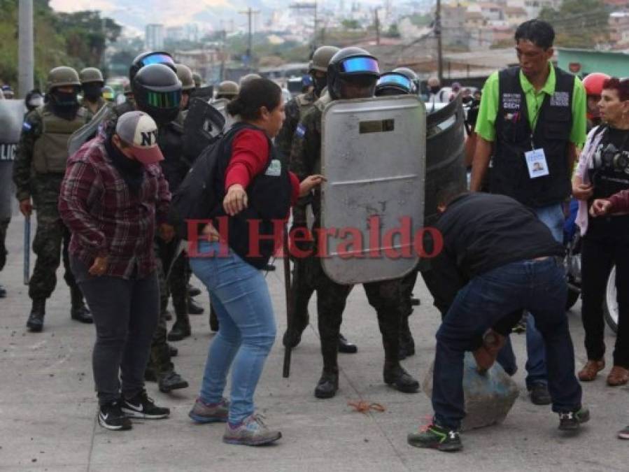 FOTOS: Tomas y desalojos en distintas carreteras de Honduras