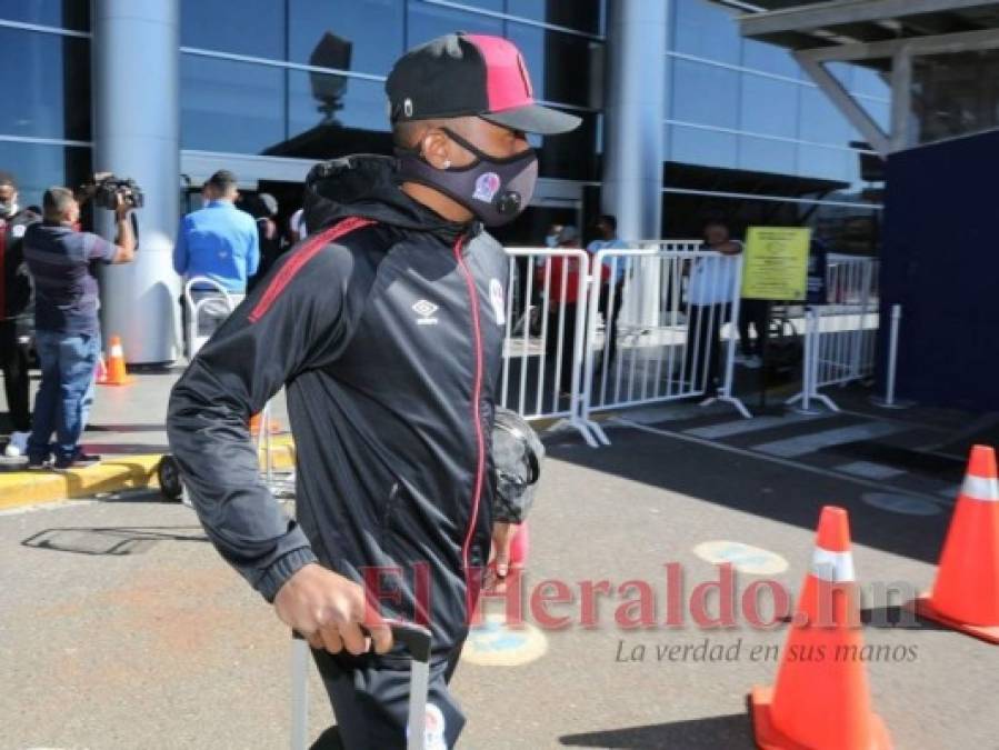 ¡Con la frente en alto! Así fue el regreso de Olimpia tras caer eliminado en Liga Concacaf (FOTOS)