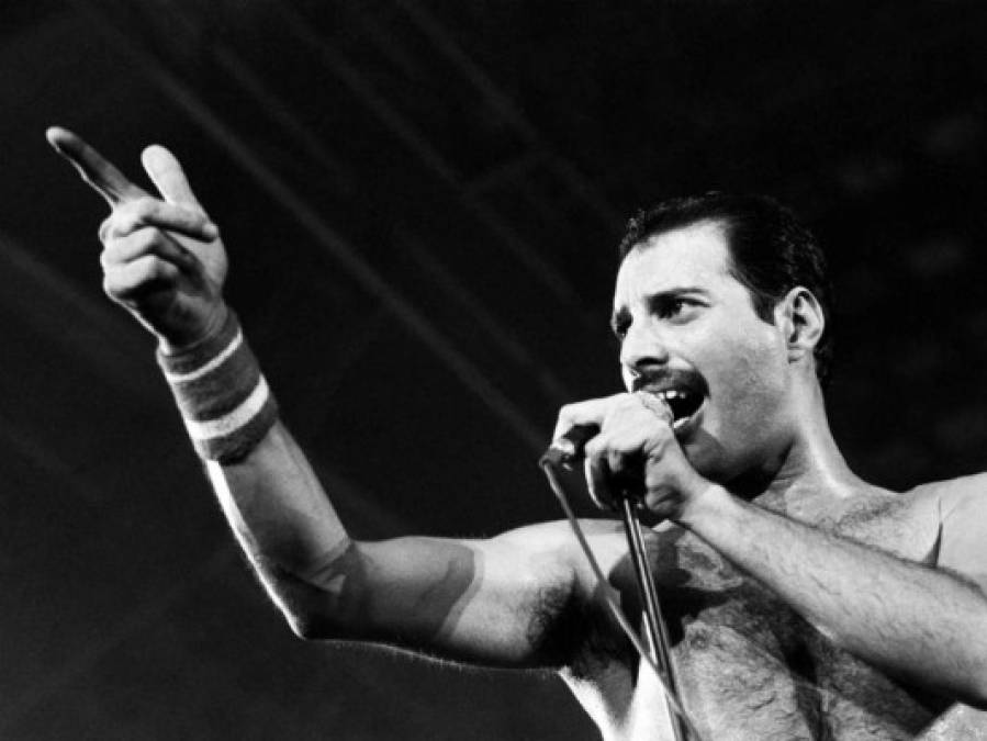 La vida del inolvidable cantante Freddie Mercury contada en fotografías