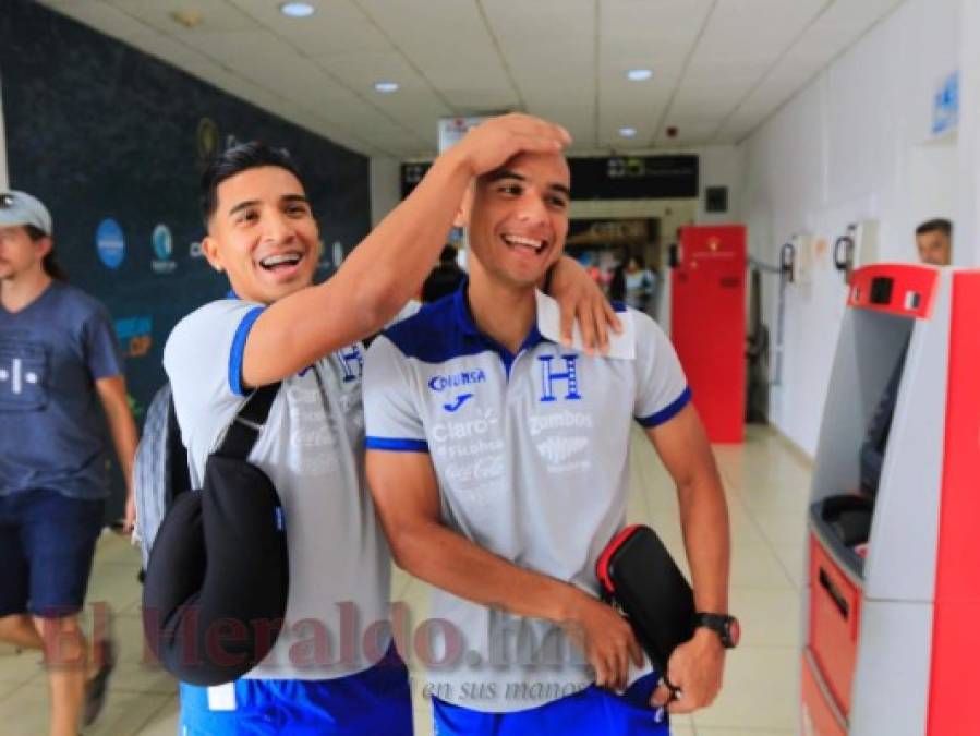 FOTOS: Honduras viajó a SPS entre bromas, risas y con los ánimos arriba