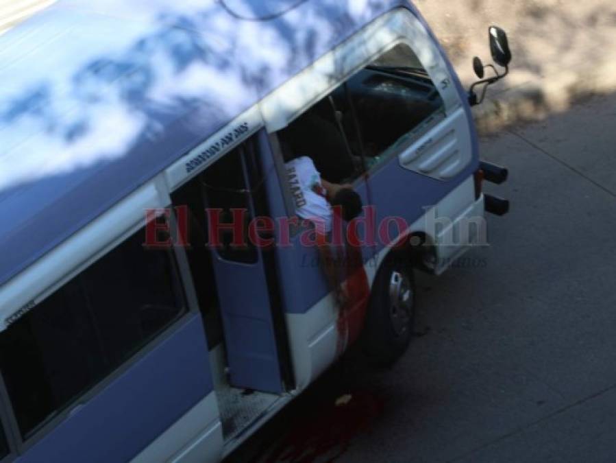 Dramáticas fotos del tiroteo que dejó dos muertos en bus rapidito