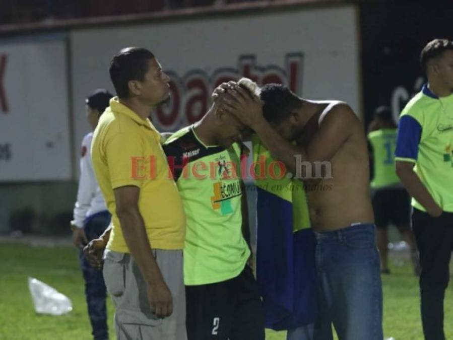 FOTOS: Tristeza, lágrimas y dolor en los jugadores del Olancho FC tras perder la final de la Liga de Ascenso ante Real Sociedad