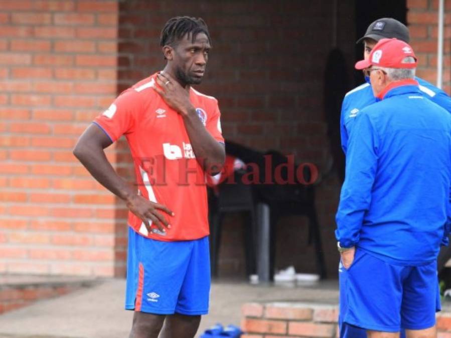 Tensión y regaños en entrenamiento de Olimpia este martes