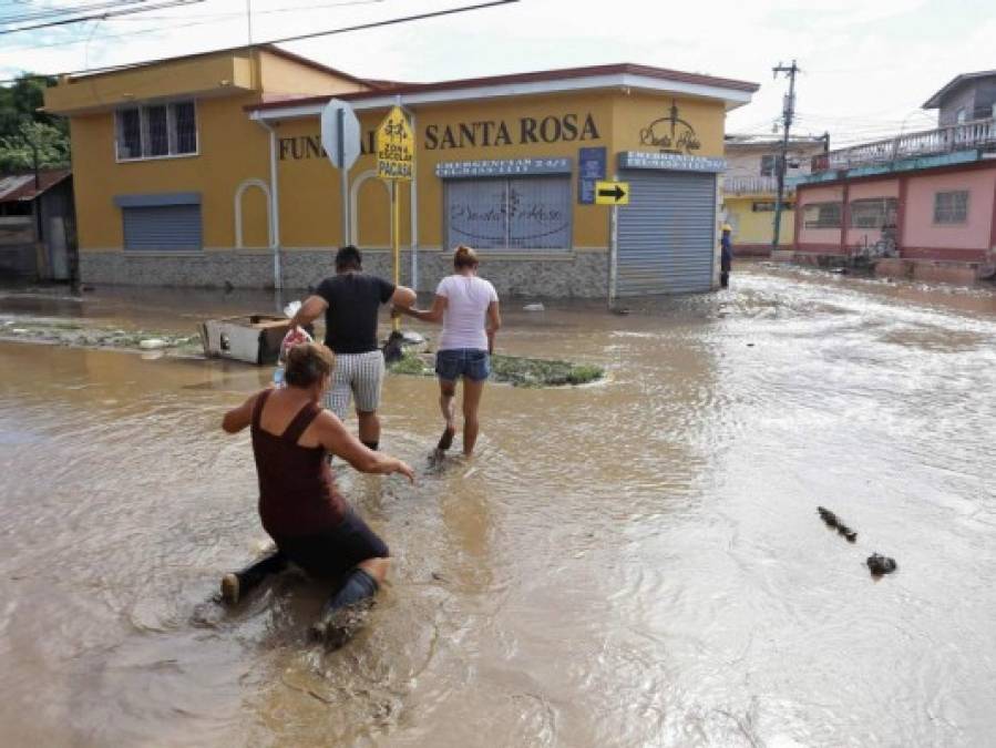 Fotos: Valle de Sula se mantiene bajo el agua tras el devastador Iota