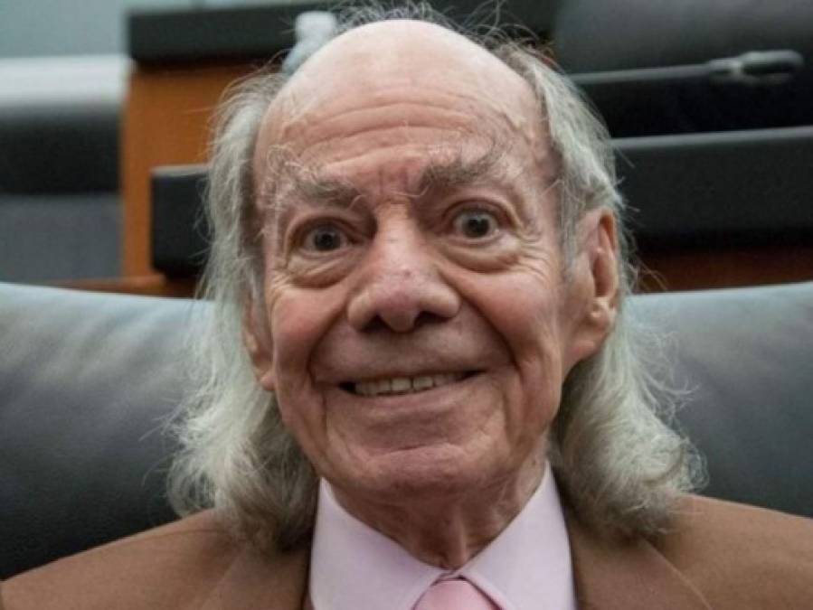 Los personajes famosos que partieron de este mundo en 2020 (FOTOS)