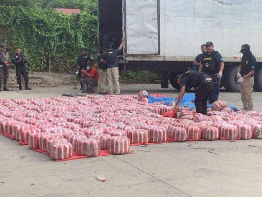 Dentro de armarios: Así eran transportados 644 paquetes de droga incautados en Yoro