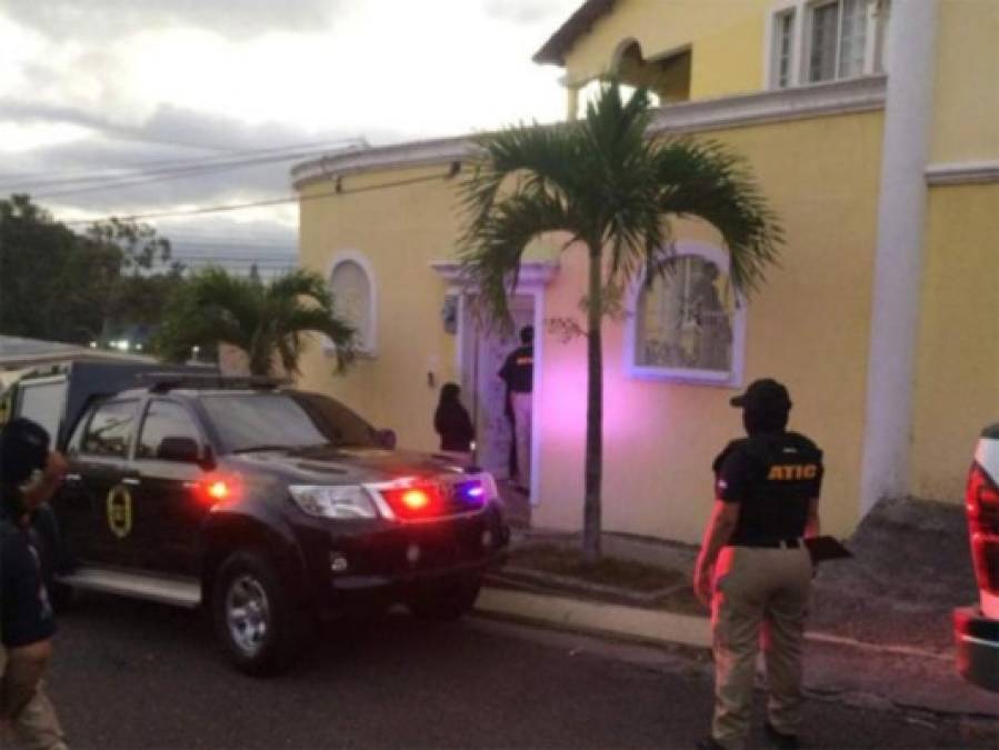 Exjefes policiales con bienes asegurados por dudosa procedencia