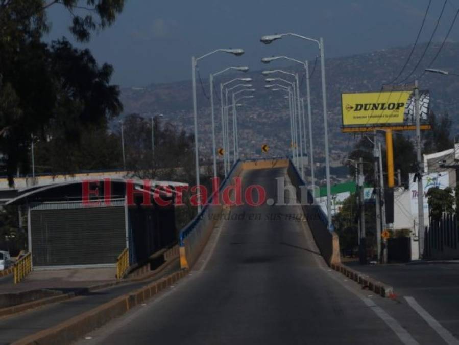 FOTOS: Sin tráfico y en silencio, así lució la capital en un día más de cuarentena