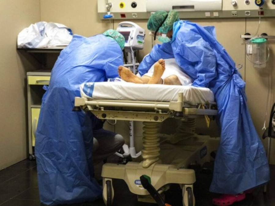 Desgarradoras imágenes de cuidados intensivos de hospital de España