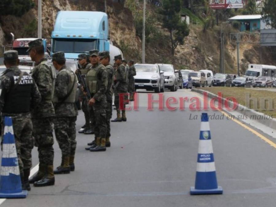 Primer 'éxodo' previo a Semana Santa dejó inspecciones y pruebas de alcoholemia en la carretera hacia el norte