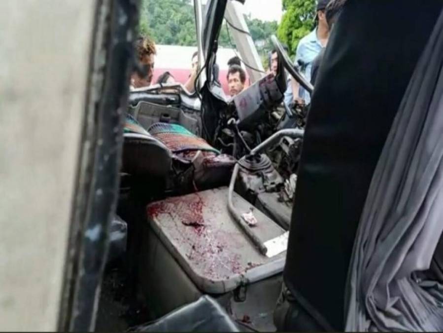 Primeras imágenes del brutal accidente de bus tras asalto en Choloma  