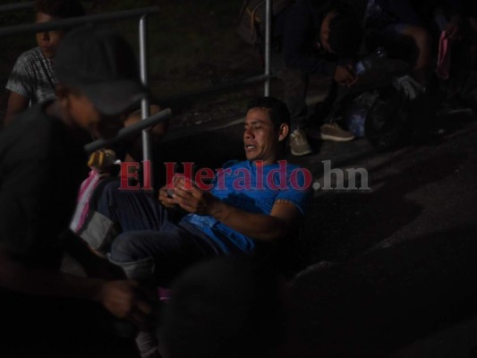 Imágenes conmovedoras de la caravana migrante rumbo al espinoso 'sueño americano'