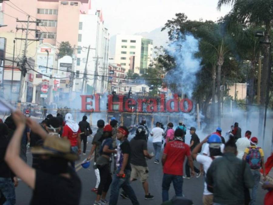 En imágenes, la marcha de la Alianza de Oposición este viernes en la capital de Honduras