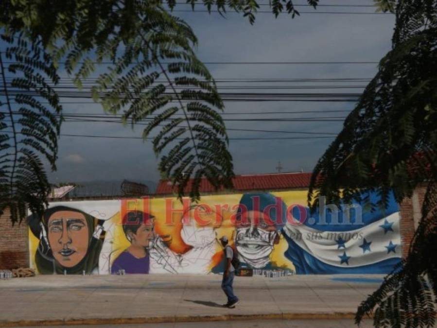FOTOS: Tributo a los héroes de la pandemia en muros del Hato de Enmedio