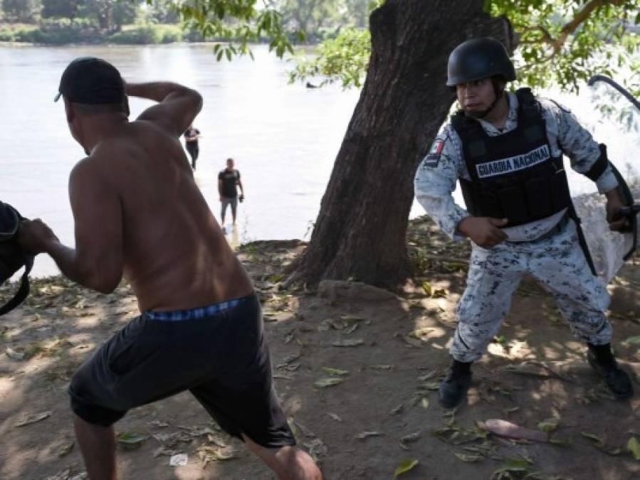 Migrantes entre la espada y la pared ¿Esperar cruzar a México o retornar al país?