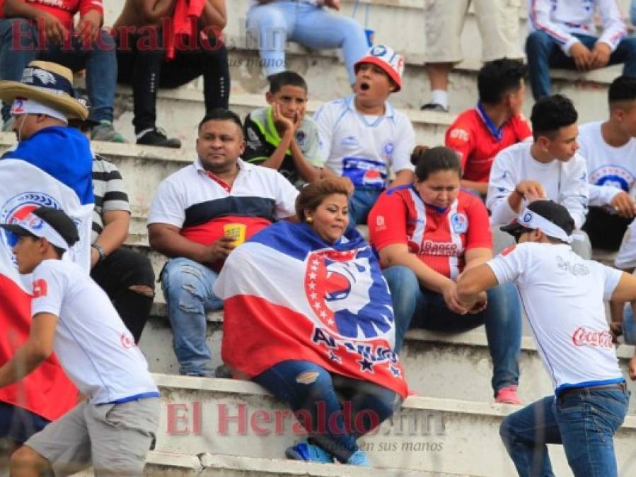 Rostros de pasión en la final: Aficionados de Motagua y Olimpia pintan el Estadio Nacional