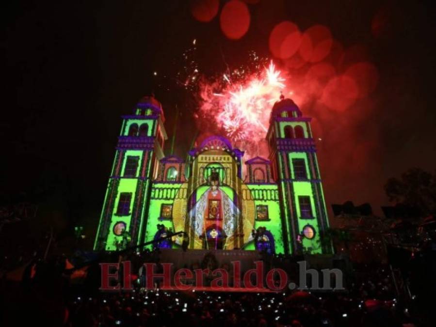 Espectacular video mapping para rendir honor a la Virgen de Suyapa en su 273 aniversario