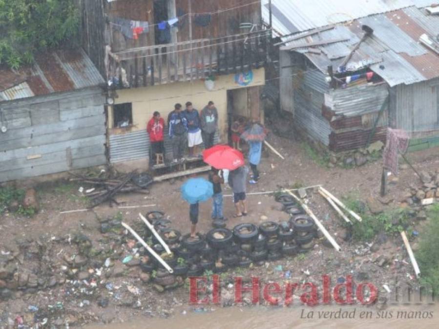 FOTOS: Derrumbes e inundaciones, los primeros efectos de Eta en la capital
