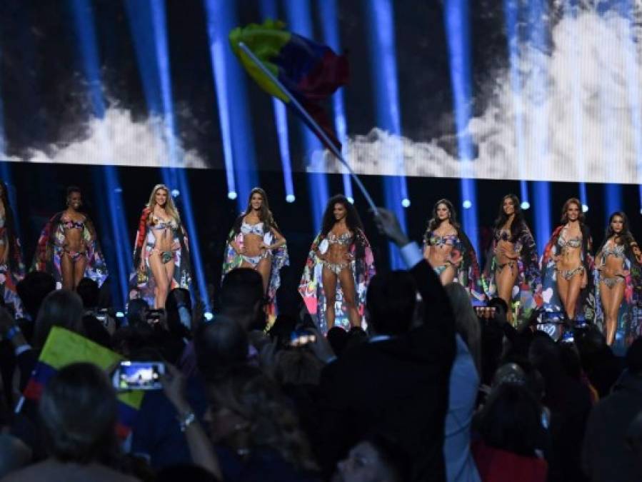 FOTOS: Así fue el desfile en traje de baño en Miss Universo 2019