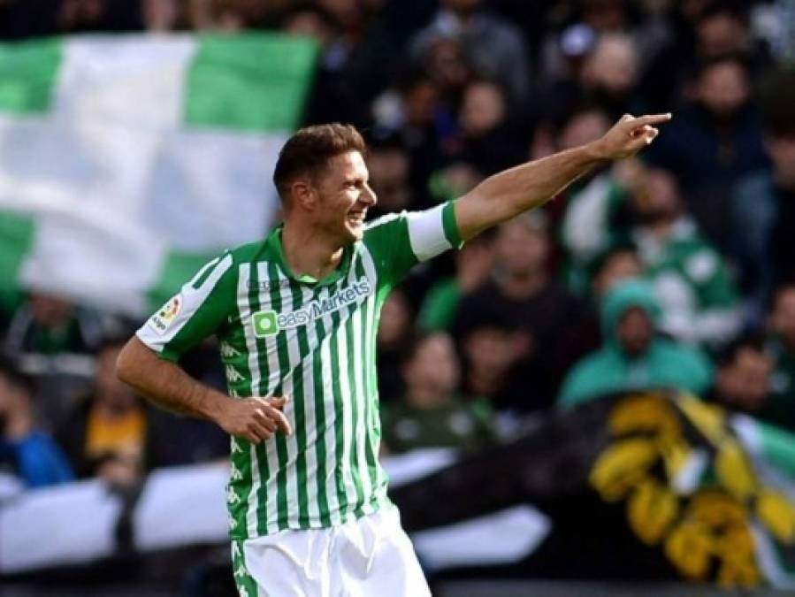 Futbolistas 'viejos' que siguen siendo unos cracks en la cancha