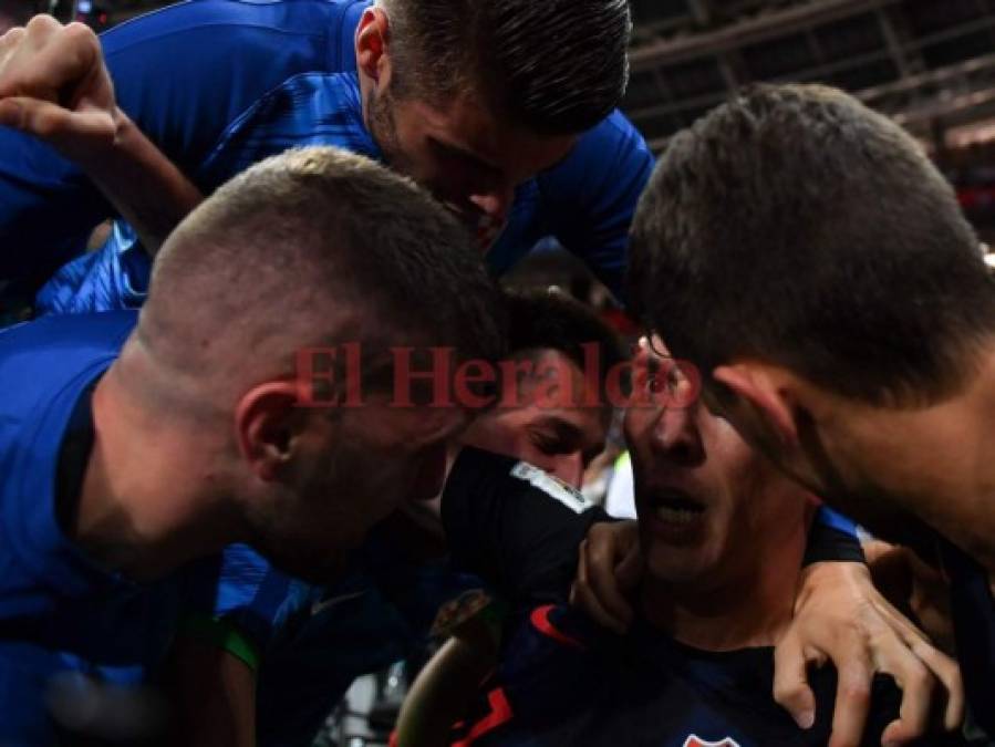 Las espectaculares fotos que captó el fotógrafo salvadoreño 'aplastado' por jugadores de Croacia