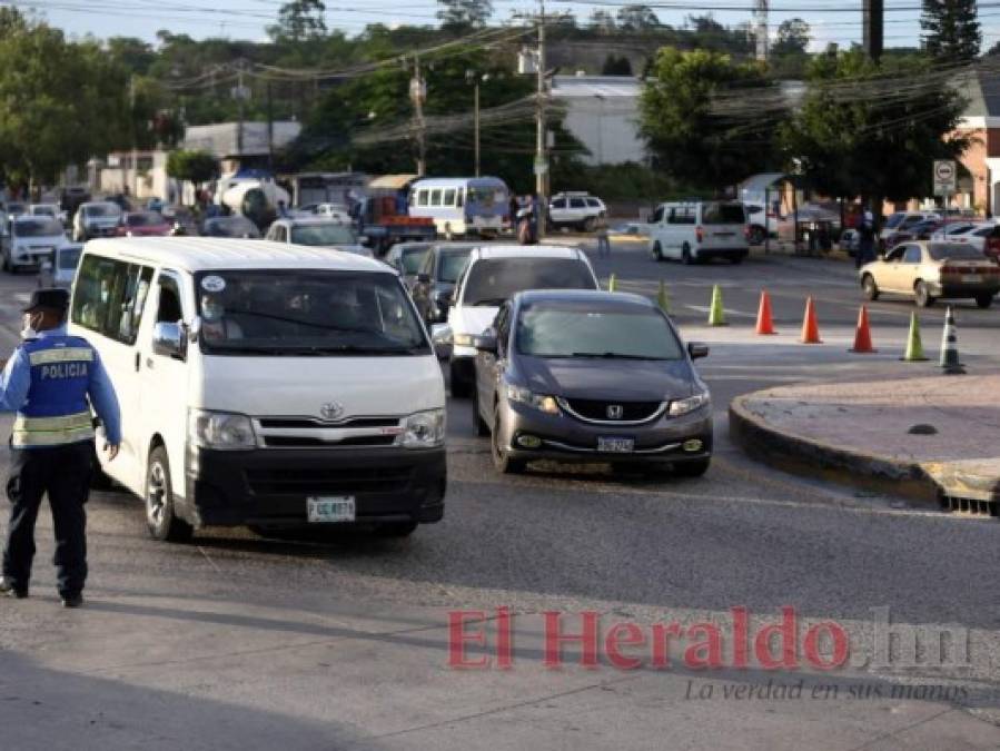 FOTOS: Rotonda en Loarque agudiza caos vial en la salida al sur de la capital