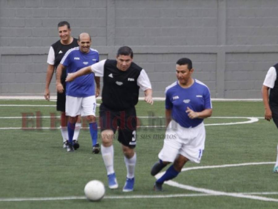 FOTOS: Presidente de la FIFA se viste de futbolista y juega en El Birichiche