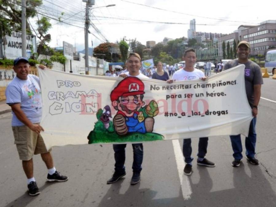 Fotos: Así fue el ambiente que grandes y pequeños vivieron en la marcha por la paz