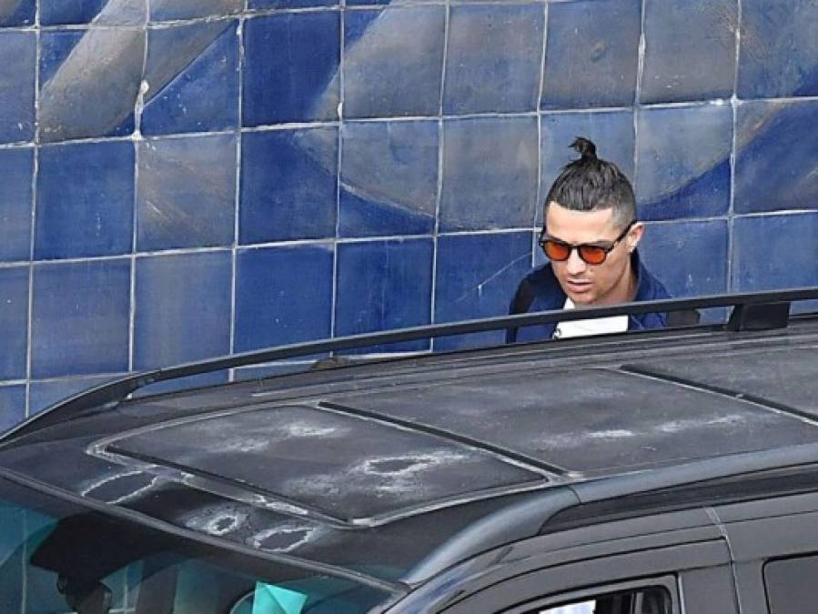 FOTOS: Cristiano Ronaldo permanece junto a su madre tras hospitalización