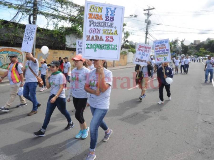 Fotos: Así fue el ambiente que grandes y pequeños vivieron en la marcha por la paz