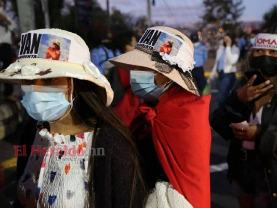 Las imágenes más curiosas de la toma de posesión de Xiomara Castro