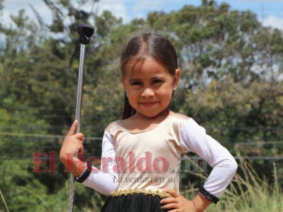 Las carismáticas y disciplinadas palillonas del Técnico Honduras