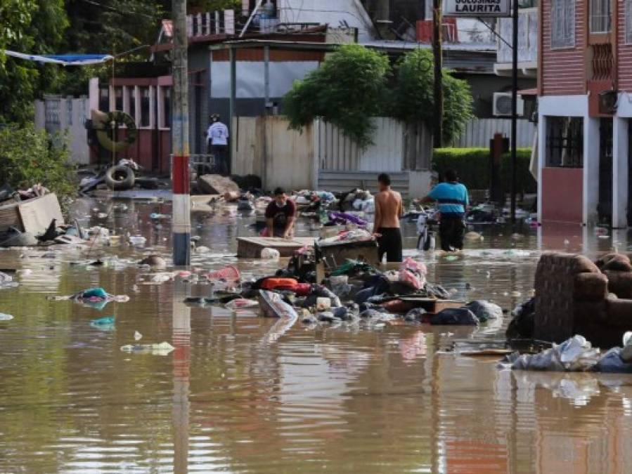 Fotos: Valle de Sula se mantiene bajo el agua tras el devastador Iota