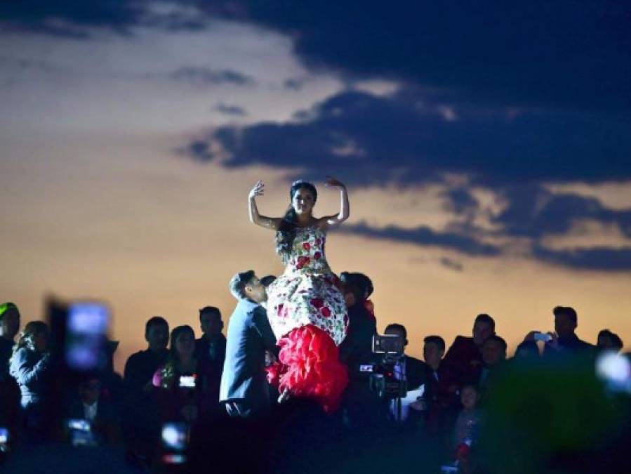 Los vestidos que utilizó Rubí en su fiesta de 15 años