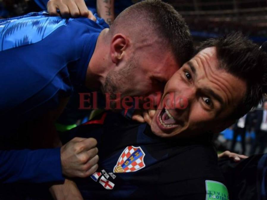 Las espectaculares fotos que captó el fotógrafo salvadoreño 'aplastado' por jugadores de Croacia