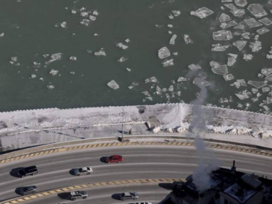 Las mejores imágenes que ha dejado la ola de frío polar que afecta a Estados Unidos
