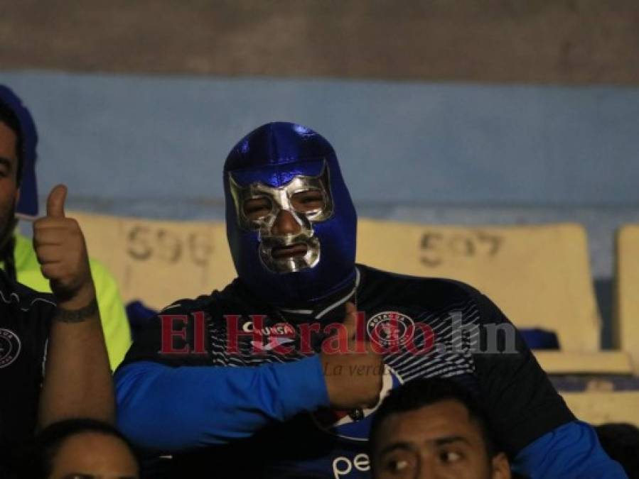 Mascotas y máscaras, las fotos más curiosas de la final Motagua-Saprissa